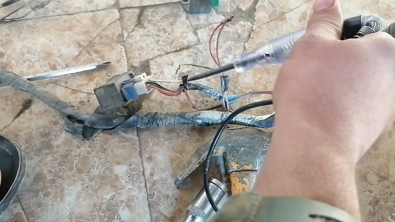 مشاكل كهربائيات الدراجه +عطل خطر😱