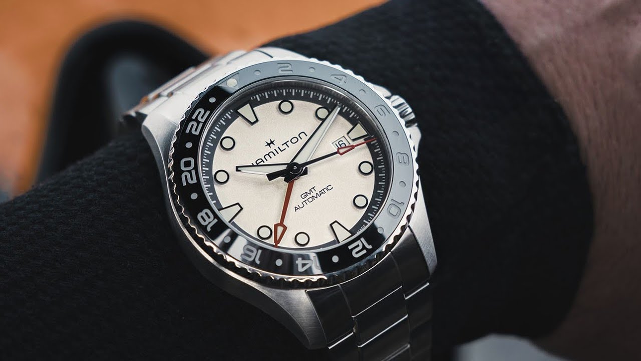 Hamilton Khaki Navy Scuba True GMT 43mm H82555150