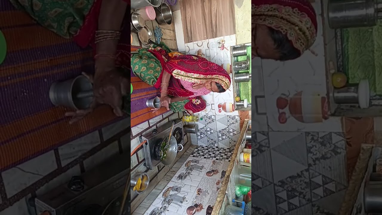 Vlogs With Saroj लाइव है! गुलगुला कैसे बनाये 
