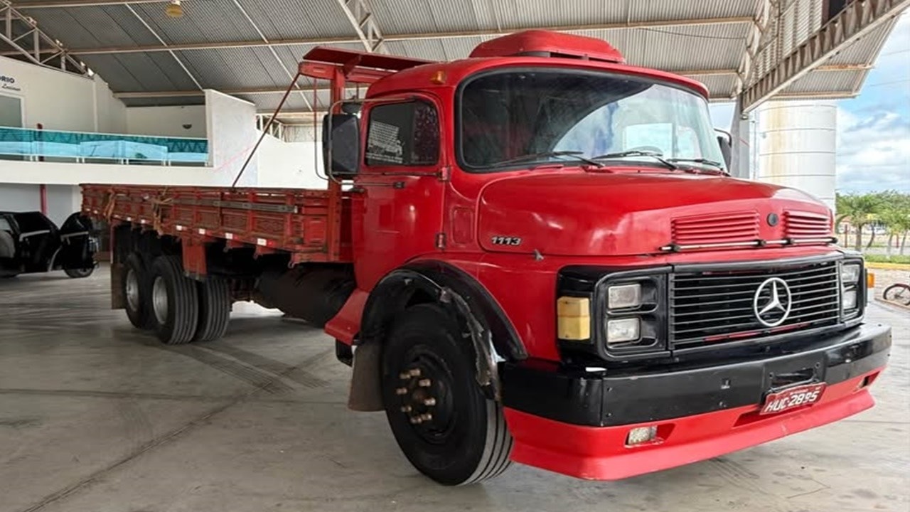 CAMINHÕES MERCEDES TRUCK À VENDA A PARTIR DE 52 MIL