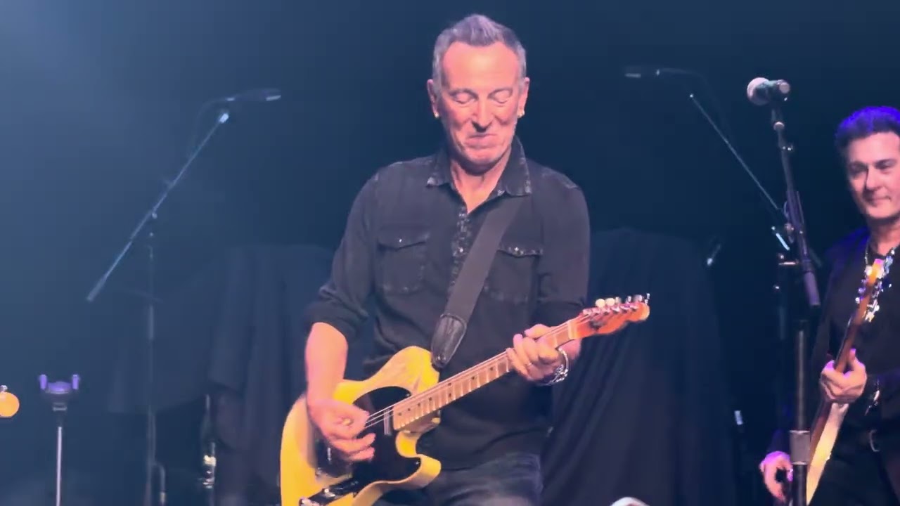 Bruce Springsteen with Willie Nile -One Guitar