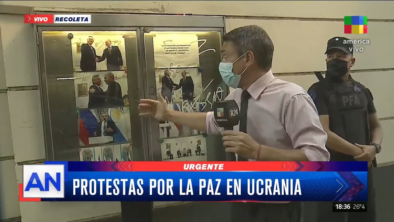 🛑 Refuerzan la seguridad en la embajada rusa: protestas por la paz en Ucrania
