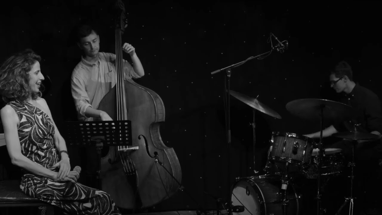 Noa Levy & Paul Edis Trio - Very Early (Official Video)