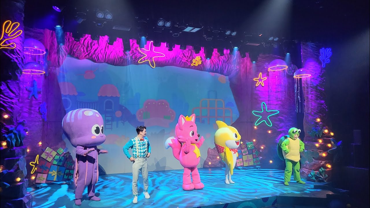 핑크퐁과 아기상어의 생일파티 대소동 커튼콜 / 슬아의 크리스마스 뮤지컬 관람기