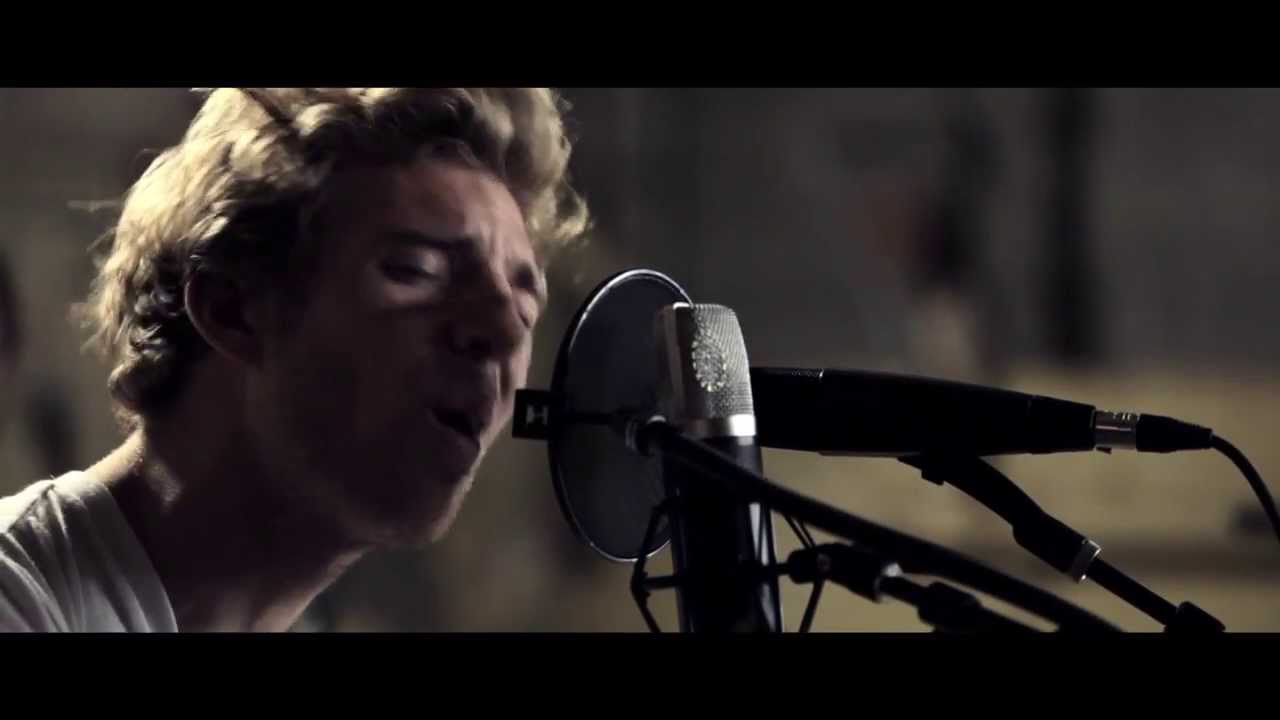 SerialBox Presents: ANDREW BELLE [Sky is Still Blue]
