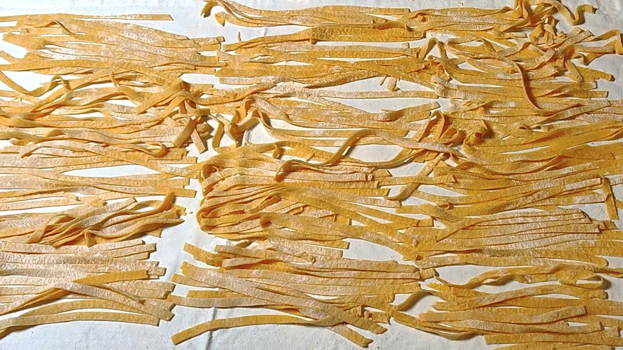 Domaca Testenina - Trakasti Rezanci | Fresh Pasta - Homemade Pasta - Fettuccine (Tagliatelle)