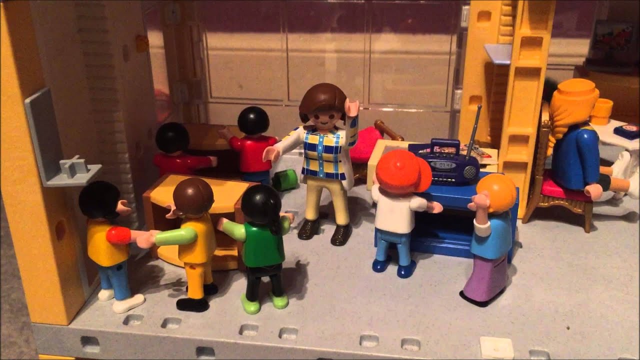 Le collège Playmobil