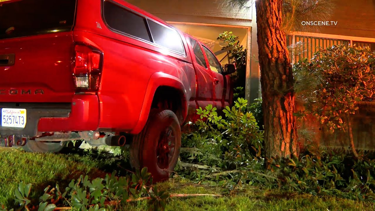 Truck Crashes Into Occupied APT Building, Venice, CA