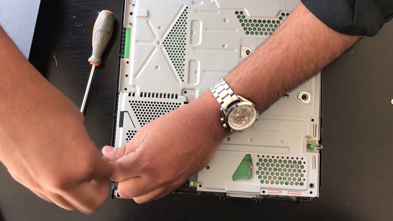 PS4 Too Hot overheating due to dust build up and fan (CUH-1001/1115 cleaning and disassembly)