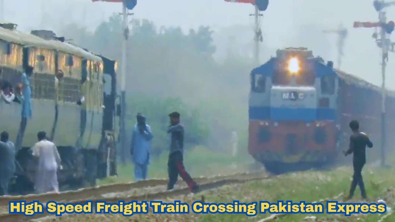 High Speed Freight Train Crossing Pakistan Express Dry Port Railway Station | Pakistan Railways