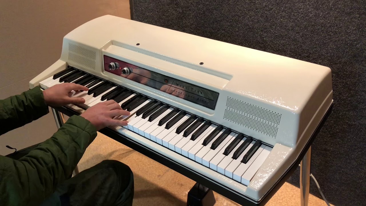 Wurlitzer 200 Custom Ivory by VintageGear