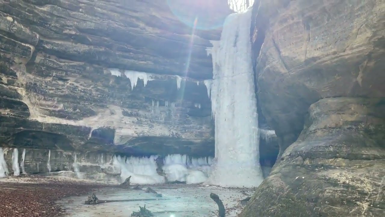 St. Louis Canyon at Starved Rock