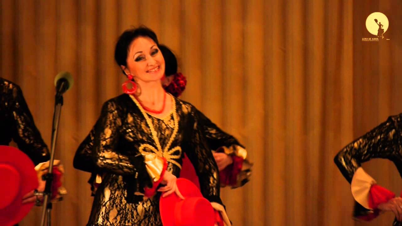 Grupo de danza espanola Luna de Abril y Maria Moya (Moscu, Rusia)