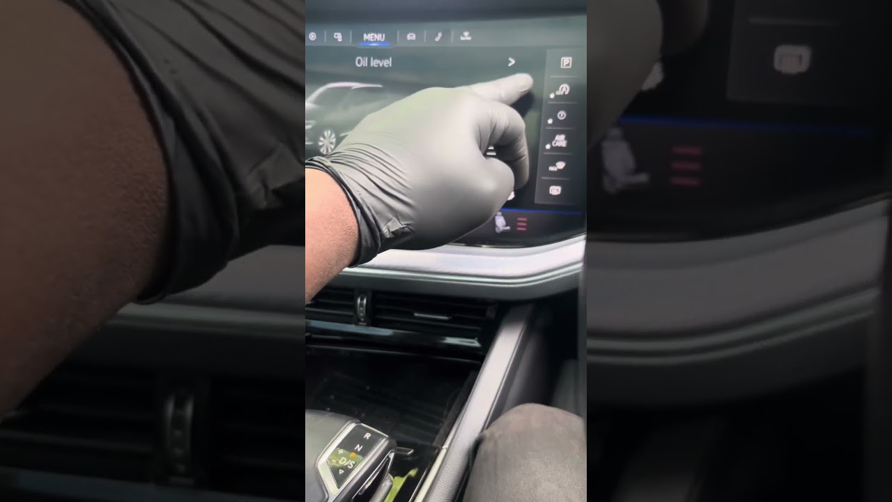 How to check the oil level on a 2021 VOLKSWAGEN TOUAREG