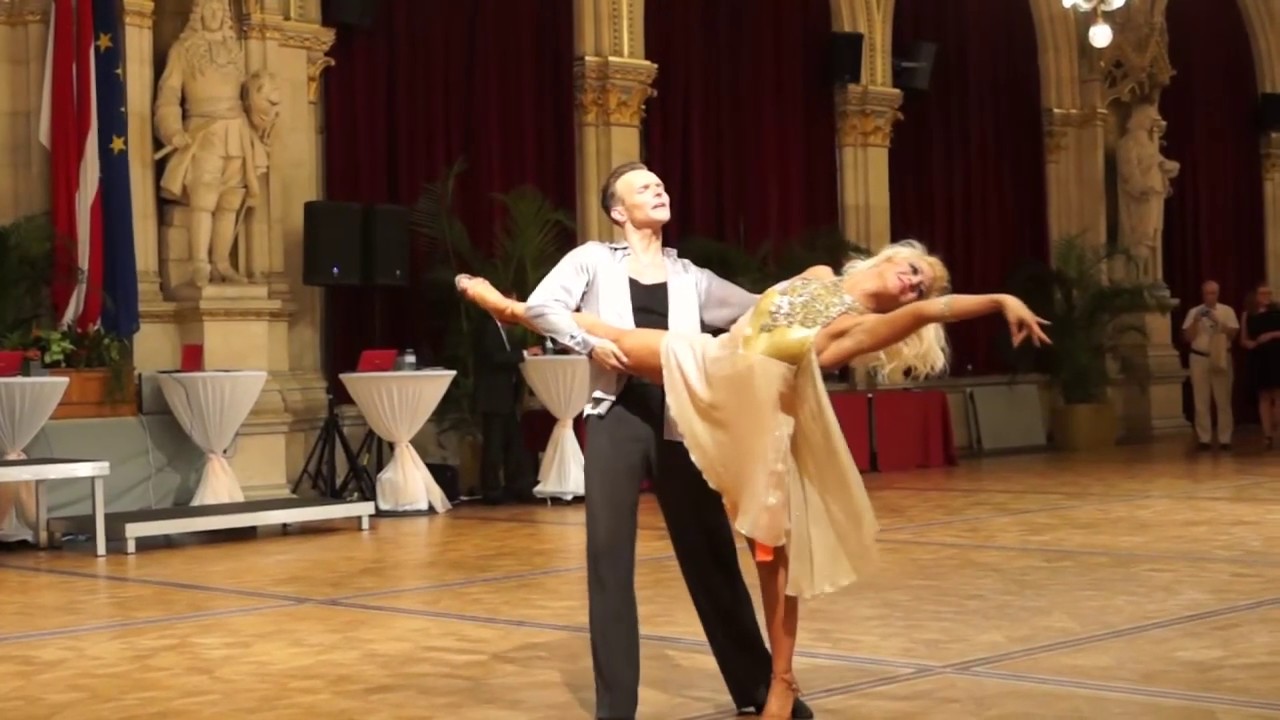 Vadim Garbuzov  & Kathrin Menzinger - Showdance World champion 2015