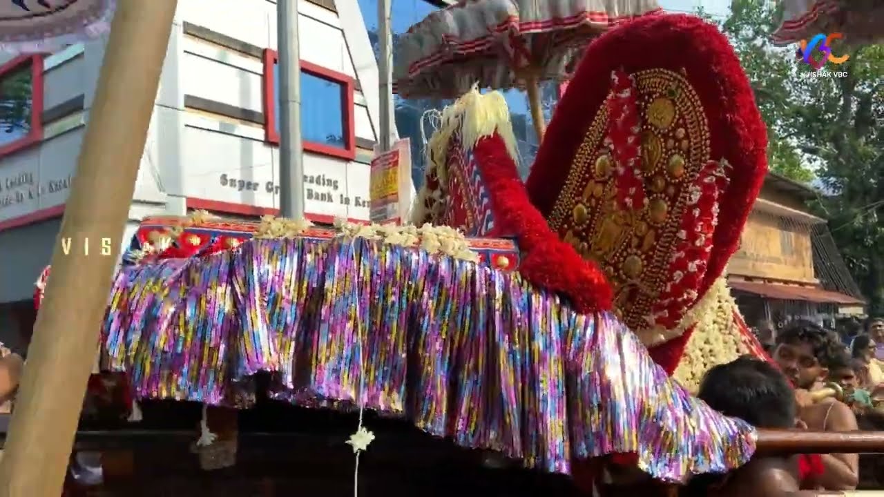 Karazhma amma ക്ക് പുത്തുവിള ക്ഷേത്രത്തിലെ yathra ayappu part 1 karazhma Jeevatha ezhunnallathu