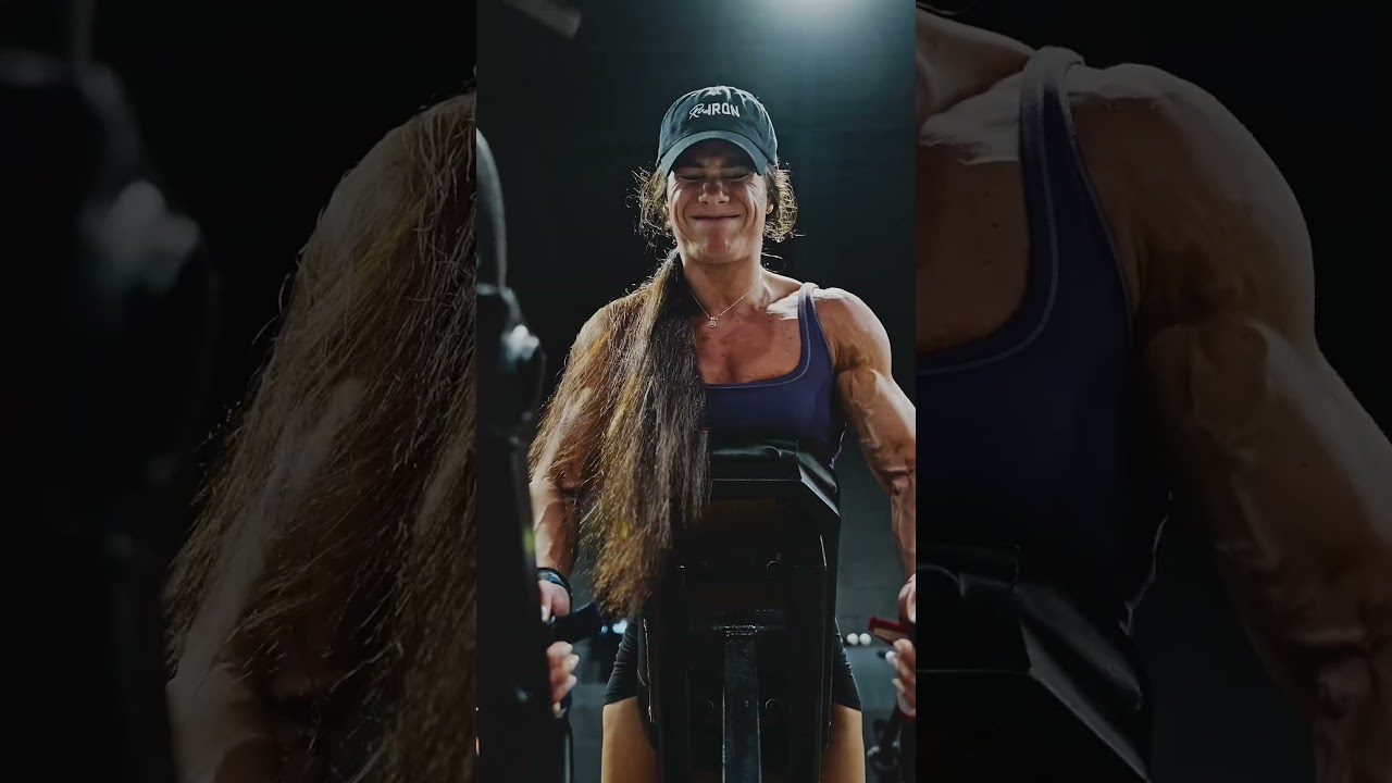 NPC Figure Competitor Sydney Van Horn is just 16 days out from NPC Universe #figure