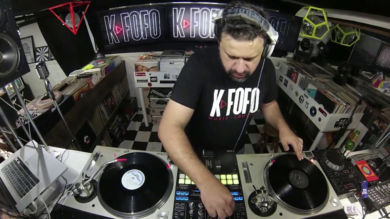 ANOS 90 HIT&acute;S  - FLASH HOUSE  - DJ LEO BAILER (no Vinil 12inc)