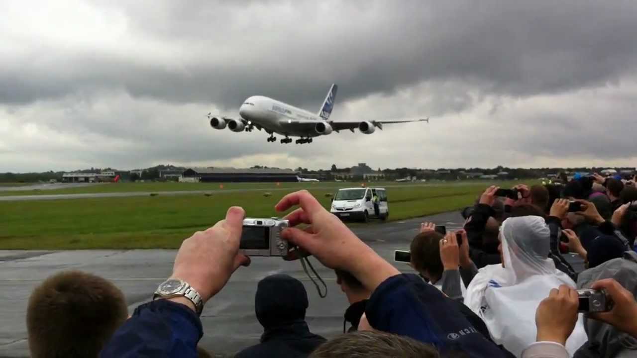 Airbus A380 - Farnborough Airshow 2012