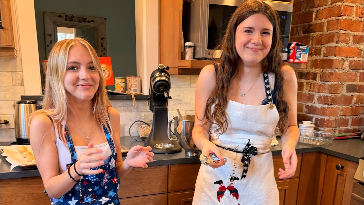 Ravenna and Claras Cooking Adventure.