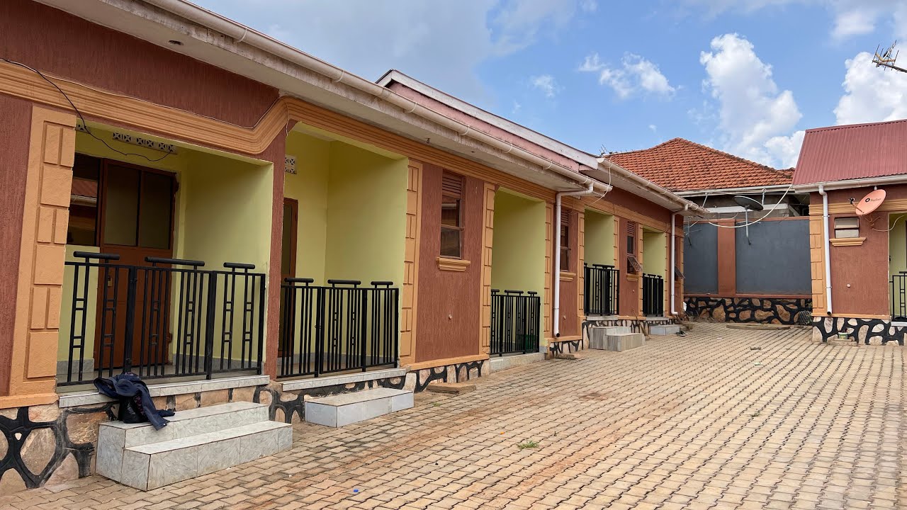 NINE DOUBLE ROOMS RENTALS WITH MONTHLY INCOME OF 3M UGANDA SHILLINGS ON SALE 