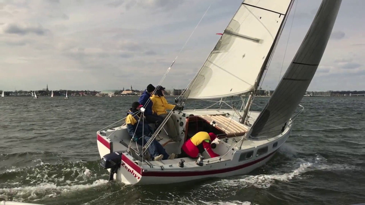 Cal 25 Sailing