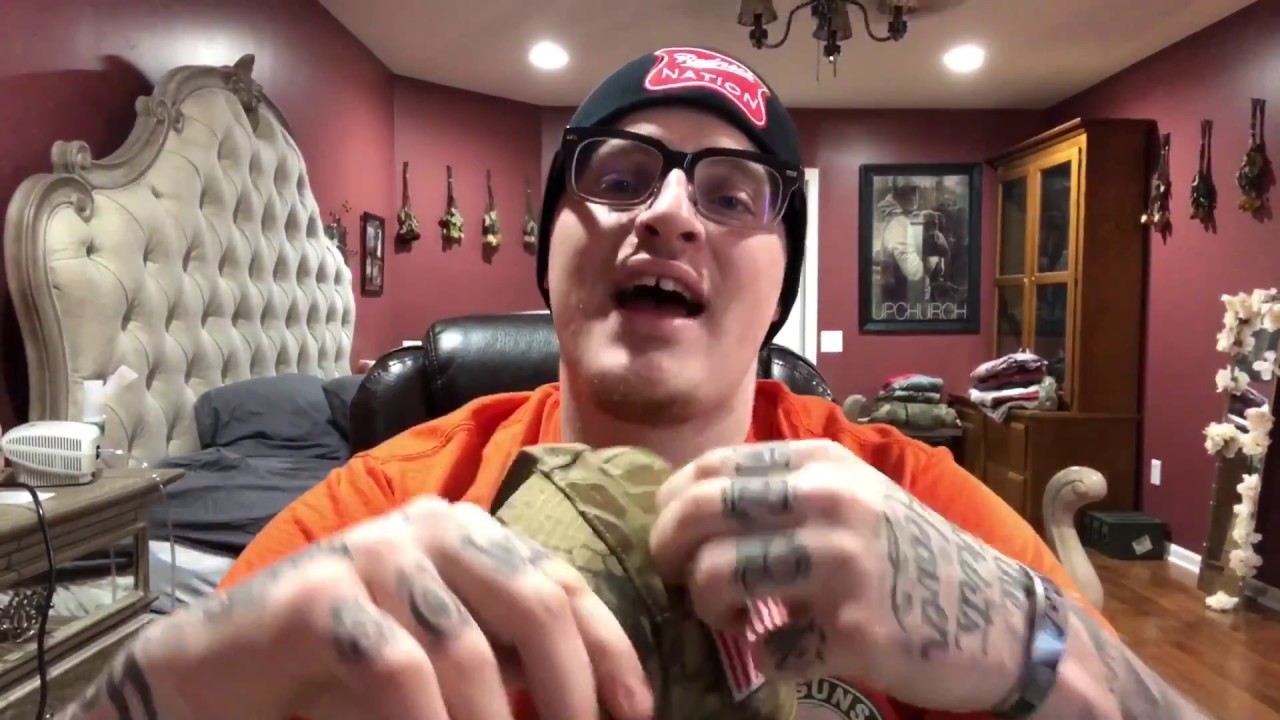He calls himself “Sexy Vegan” 🤔 (upchurch)