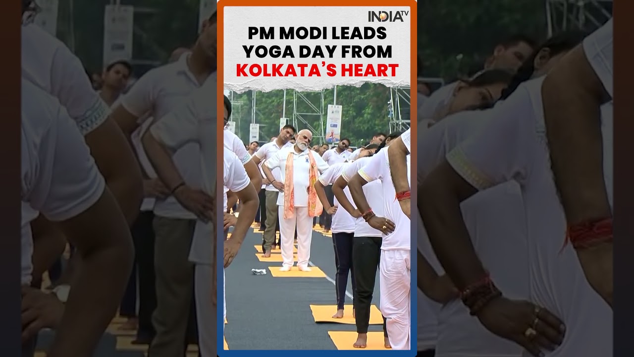 PM Modi Leads International Yoga Day At Kolkata's Red Road! #shorts #pmmodi #internationalyogaday