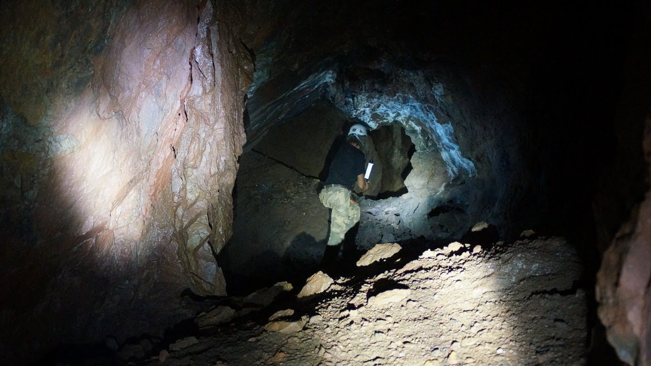 Mines La Ferronnière | Part 2 | Galerie Nᵒ 1 / La Belle Iris | Sublevels | near Rennes le Chateau