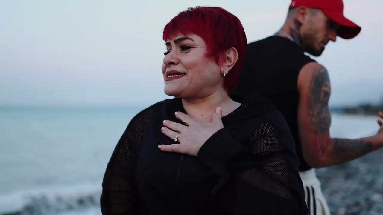 Atmaca Samed & Gülnaz - Duvarlarda Konuşmuyor (Official Video)