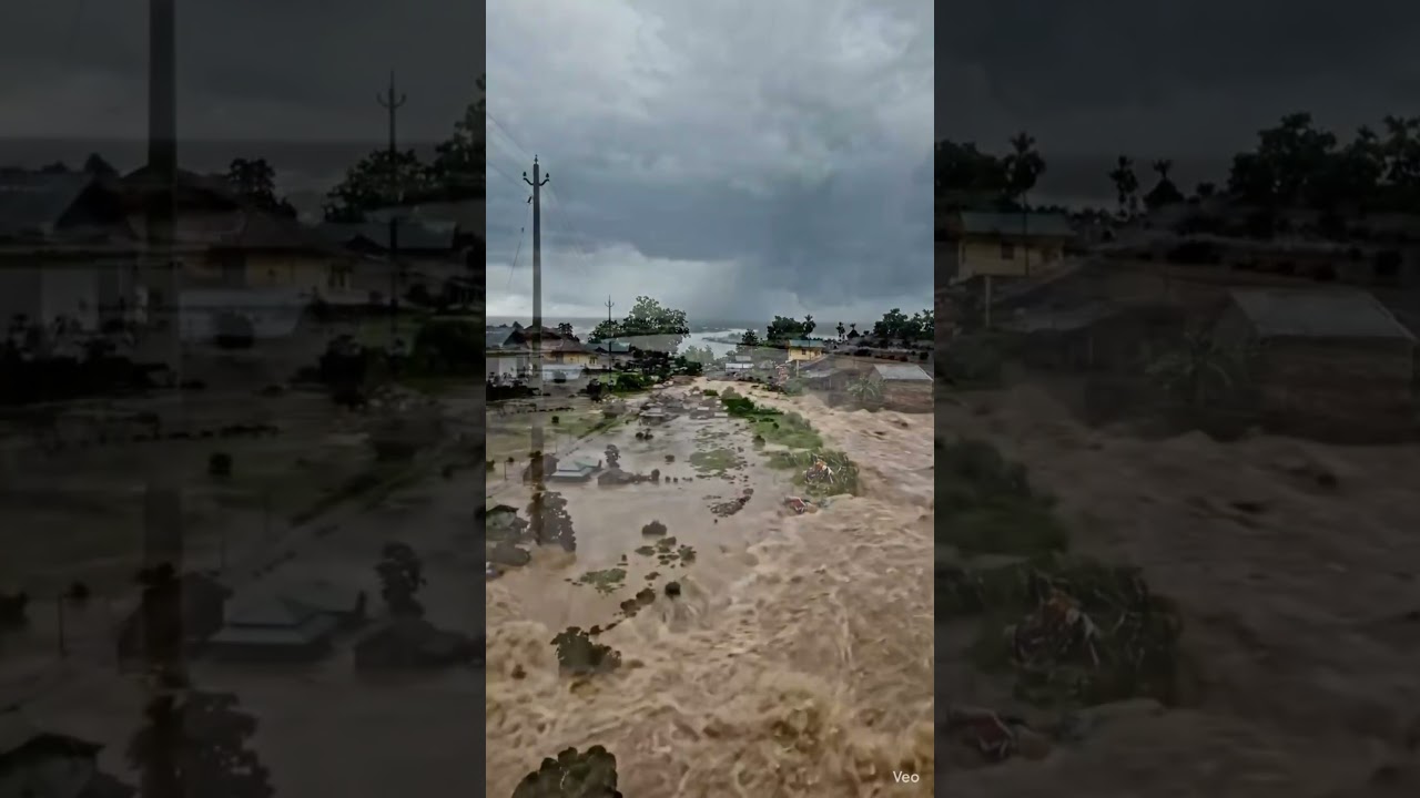 🌊 River Water Floods the Village After Heavy Rain! 😱#Flood  #Nature #Shorts #Viral #Trending