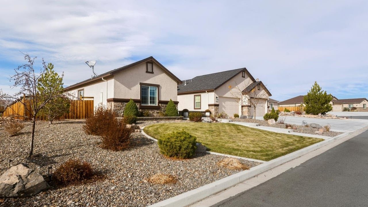 9915 Buckle Ct, Sparks, NV