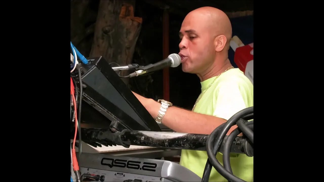 Sweet Micky - Pot-Pourri Boleros (Live)