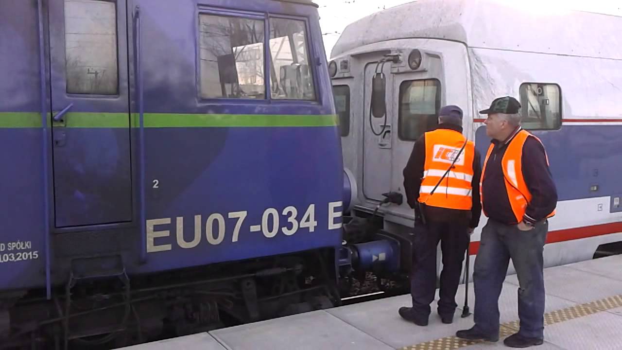 Talgo w Warszawie 07.12.2015 HD