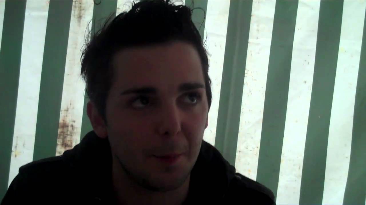 MORE BACKSTAGE: EXCLUSIEF INTERVIEW MET 'SAM' UIT 'DE 5DE BOOG'