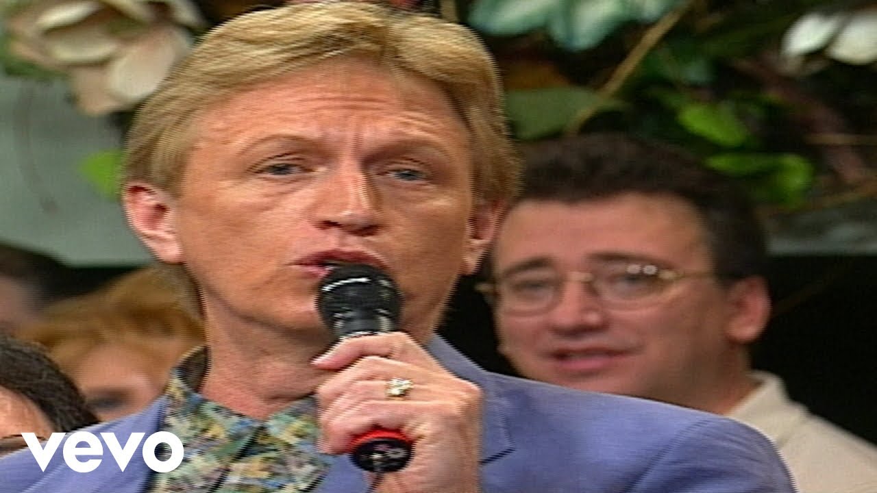 Bill & Gloria Gaither - When We All Get to Heaven [Live] ft. Terry Blackwood, Karen Peak