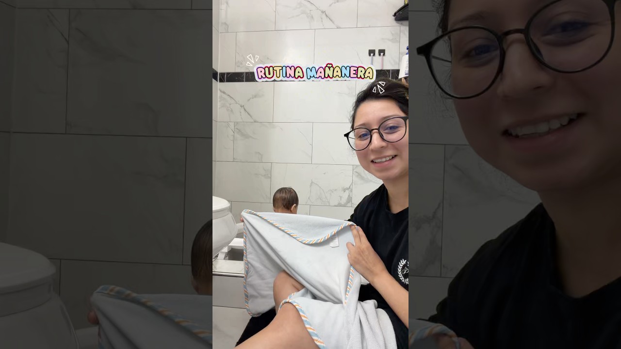 Así se ven nuestras mañanas entre risas desorden y juguetes 🧸 #babyasher #maternidadreal #bebes