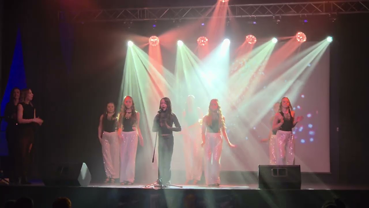 GABRIELA z super dziewczynami z  DESPERADO 