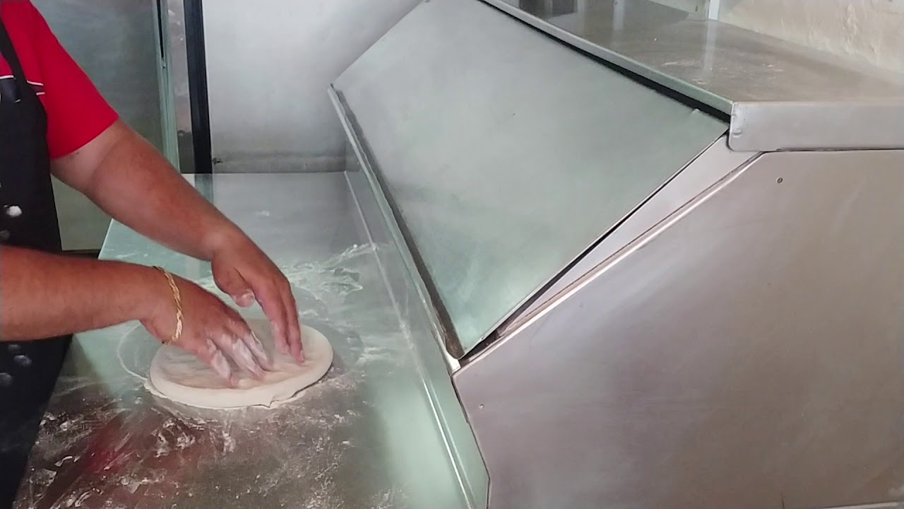 how to stretch ny pizza dough, by the pizza don 2018