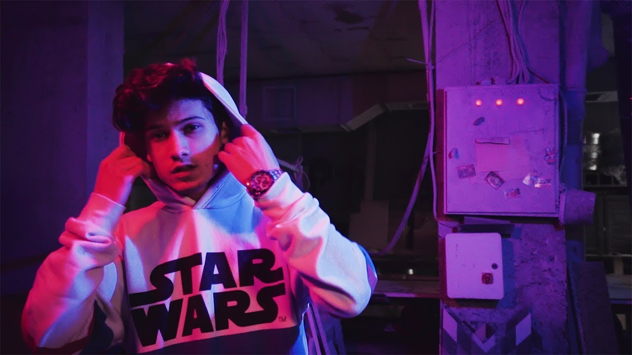 Uslanmaz - Yanılmışım (Official Video)