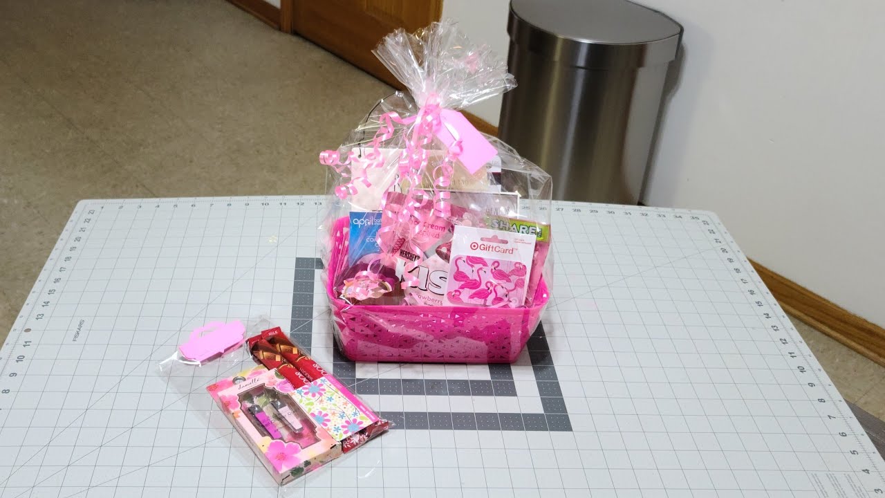 #raedunn #teacher #dollartree Diy Teacher Applications Gift Basket and Goody Bag
