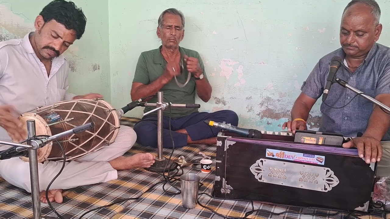 भजन - सुन रे सायरिये में झूलणो म्हारी हेली। गायक - रामदास जी स्वामी [किरतासर] 