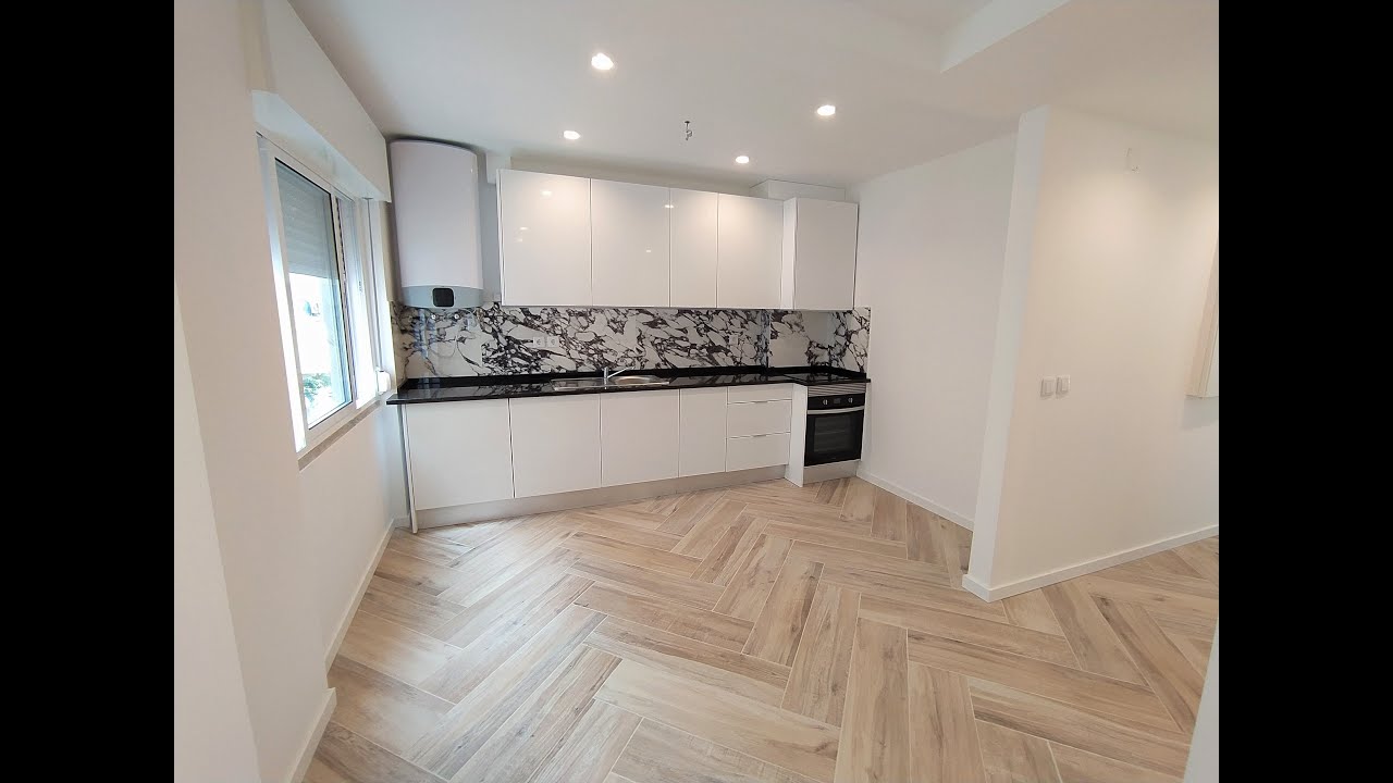 Apartamento T2 no centro de Queluz