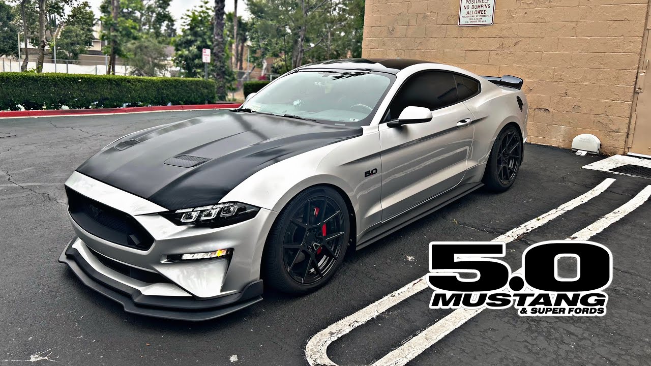 STRAIGHT PIPE MUSTANG GT CUTTING UP IN TRAFFIC | POV