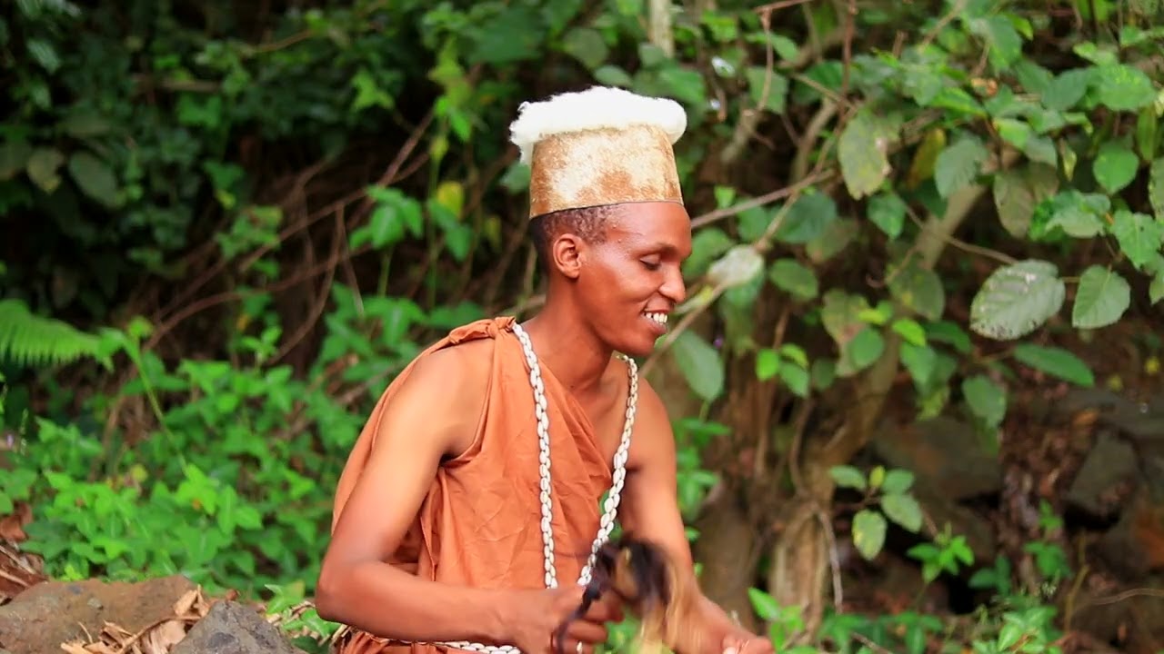 Nyarari wangari wa githinji ft kawhite 