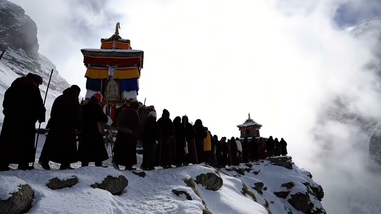 Sacred Buddha Statue Procession Through the Mountains#BuddhaProcession #MountainCeremony