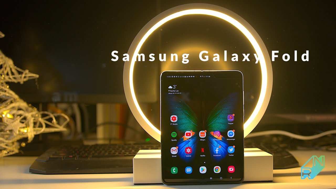 Samsung Galaxy Fold Recenzja - smartfon z przyszłości za 9000 zł | Robert Nawrowski