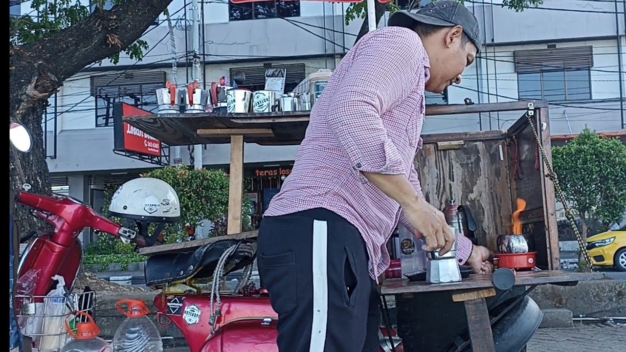 CAFE VLOG COFFEE VESPA SPRINT 76 BARISTA DREAM SLOW BAR