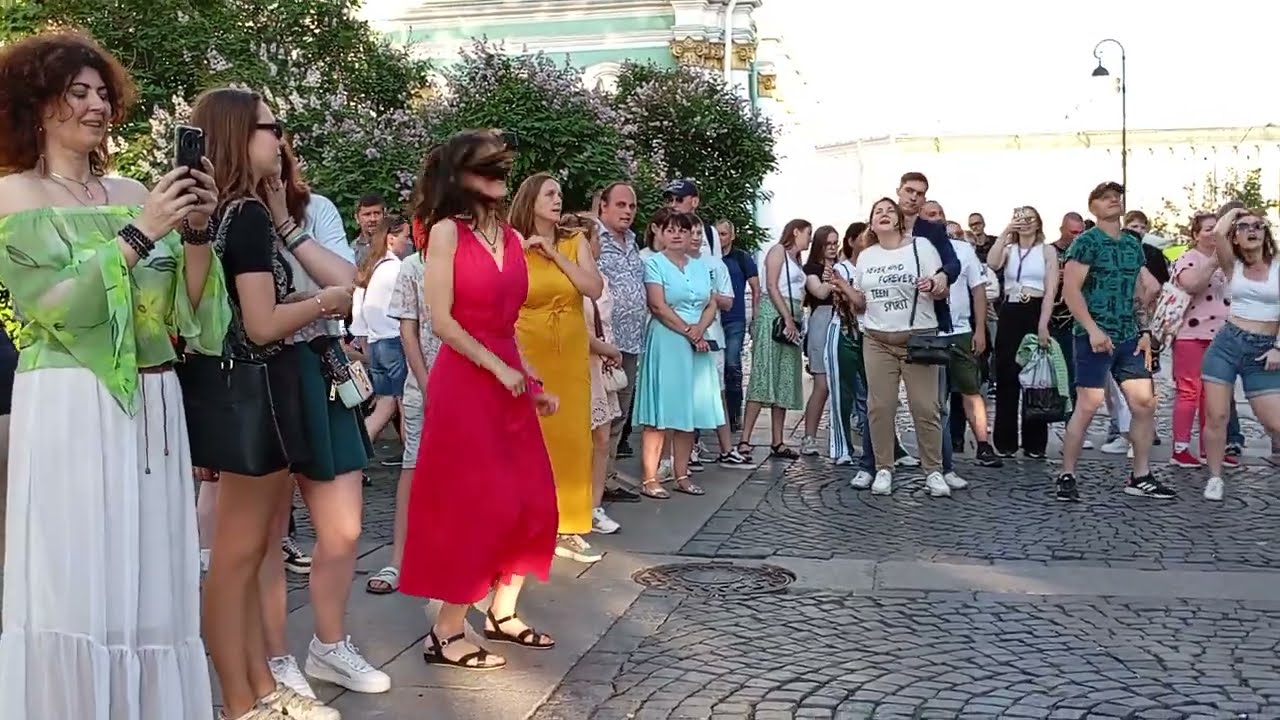 УЛИЧНЫЕ МУЗЫКАНТЫ ПИТЕРА гр.МЕДВЕДЬ (8) 05.06.24.