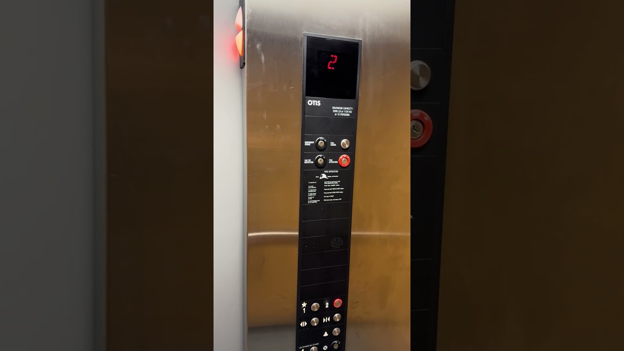 Otis Series 5 NEL/6 Hydraulic Elevator @ Aspirus YMCA Weston WI